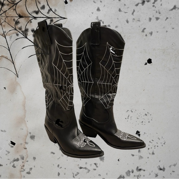 Sour puss gothic cowboy boots.  Size 7 tall spider web boots - Picture 4 of 4